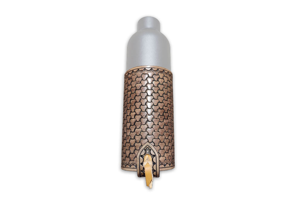 Flaschenhalter mit Soccer-Weave Punzierung