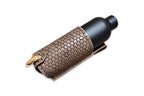 Flaschenhalter mit Soccer-Weave Punzierung und Trinkflasche